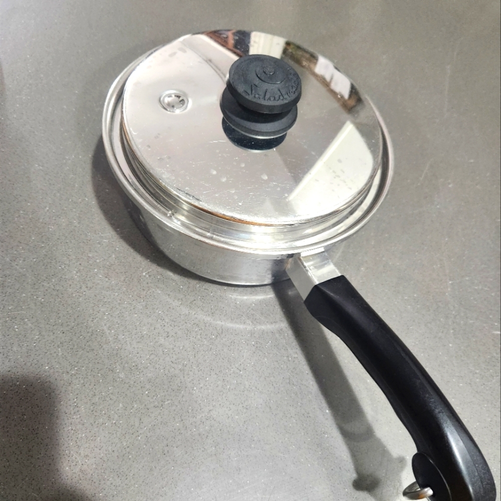 Saladmaster 18-8 Tri Clad, Stainless Steel Saucepan with Vapo Lid